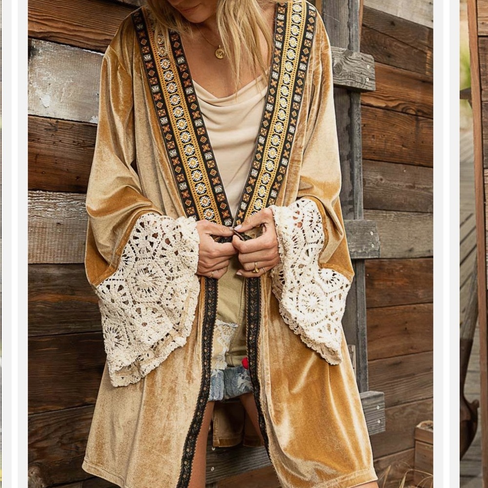 POL Long Velvet Cardigan with Contrasting Details in Gold Bronze
